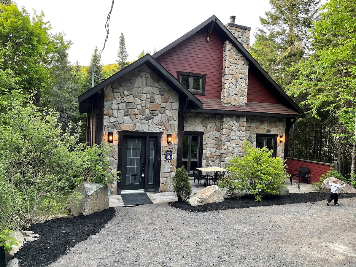 Le Solitaire - bord de l'eau près de Tremblant