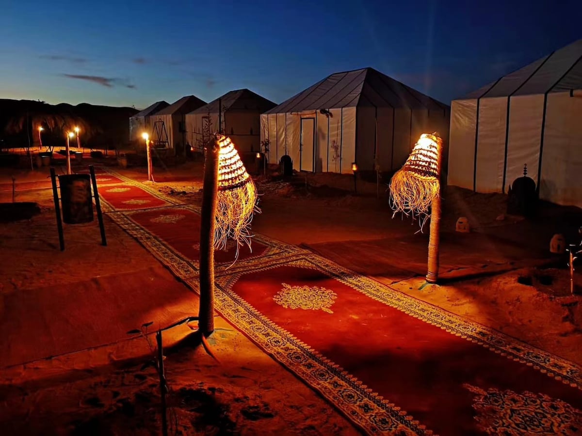 Akabar豪华沙漠营地，全天候热水