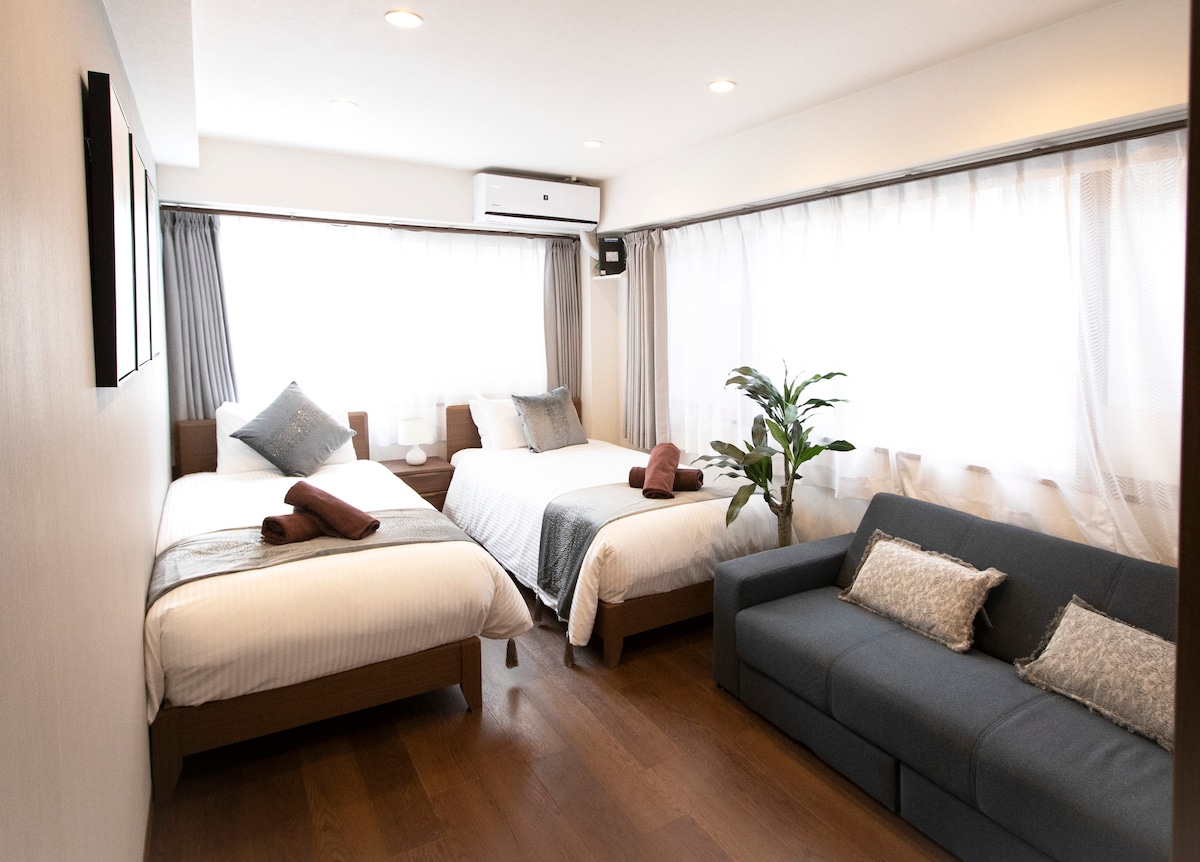 新宿4-bedroom豪华公寓，双卫浴，新大久保站步行2分