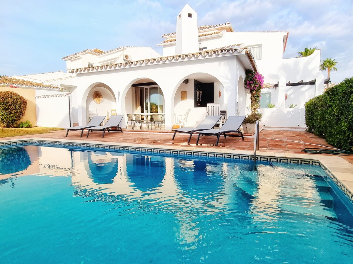 Magnificent Andalusian Luminous Villa