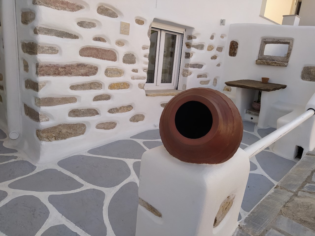 Theodore House in Tinos