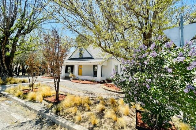 La Paloma Marfa - Peaceful West Texas Desert Home