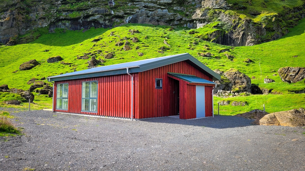 Skarðshlíð II house 2, Cottage by Eyjafjallajökull小屋