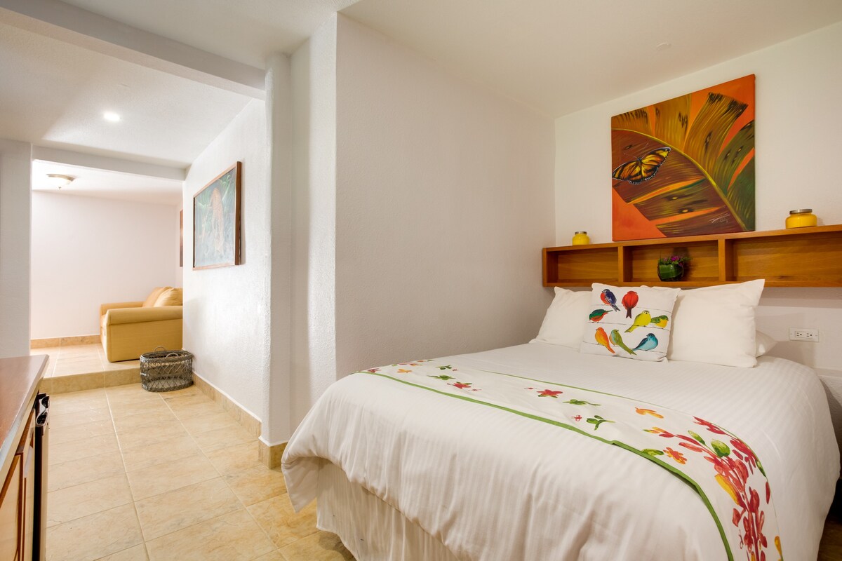 Jungle-River View Suite - San Ignacio Resort Hotel