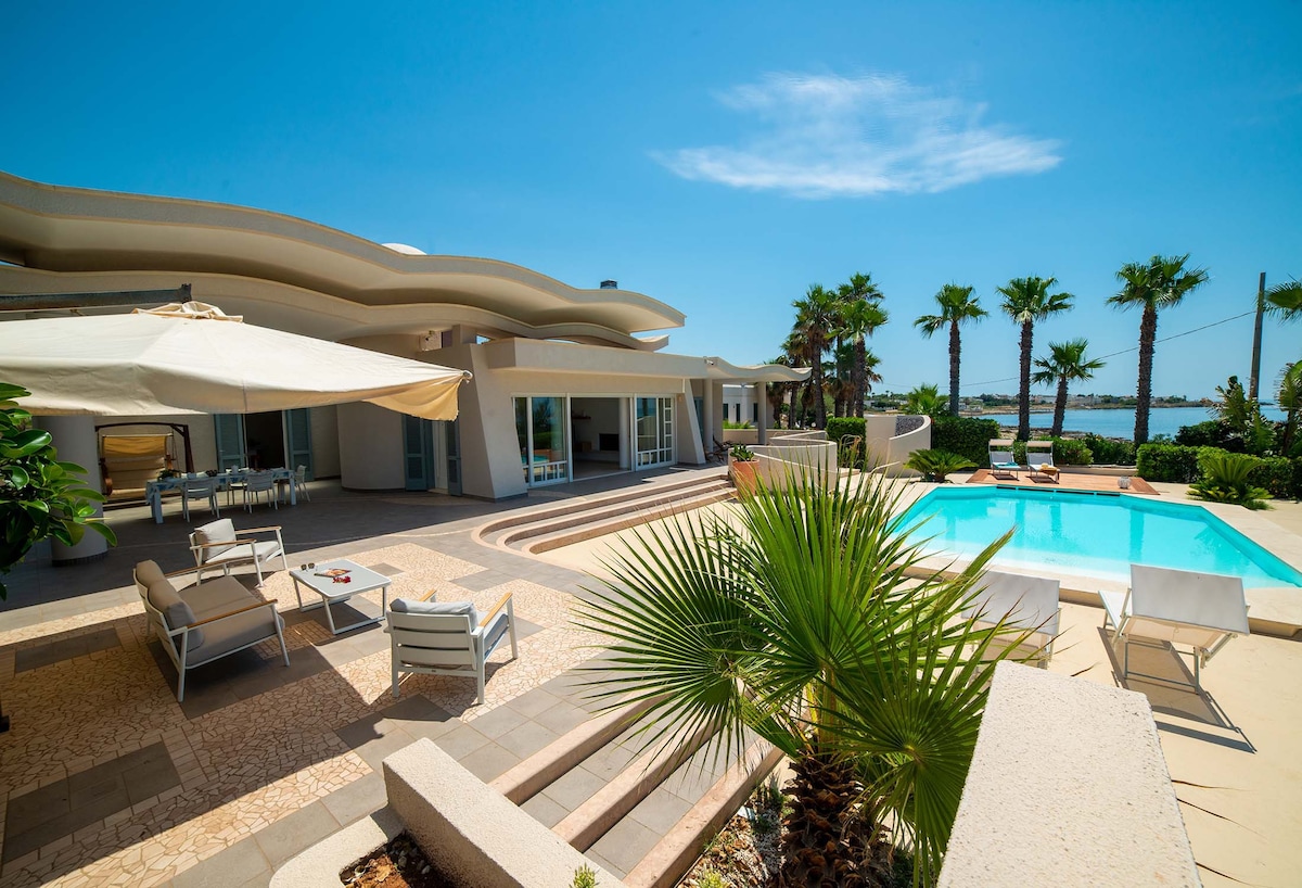 Villa with pool in Apulia Salento