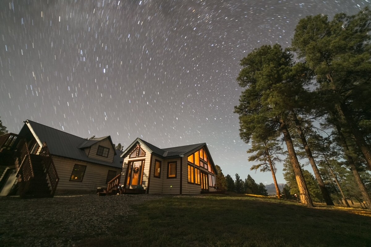 Mt Views w/ Hot Tub & Sauna!