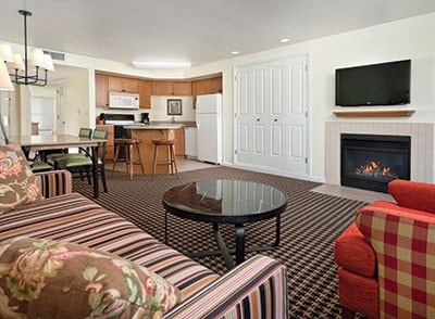 Beautiful Golf Resort in Wine Country! Sleeps 6