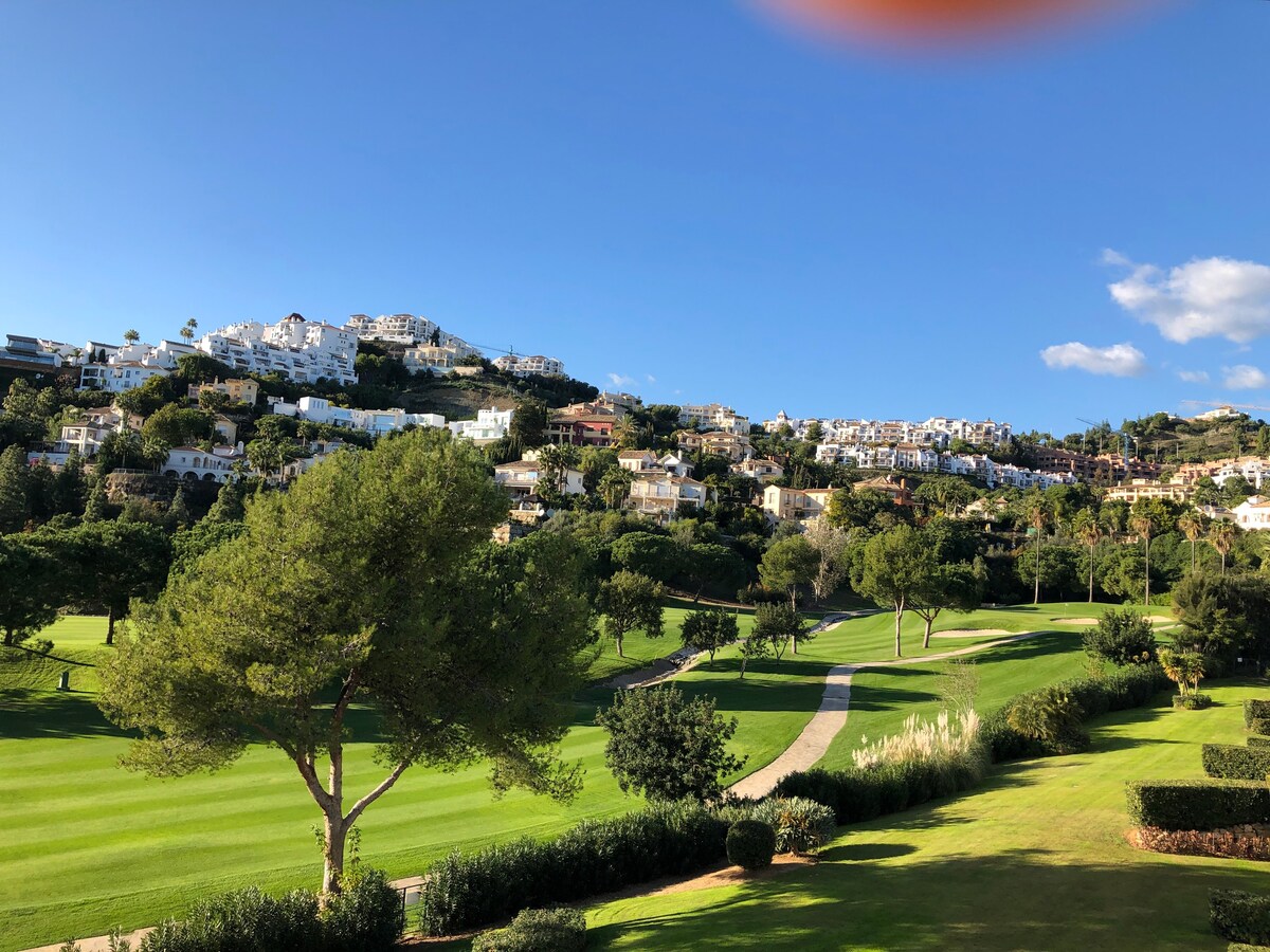 Penthouse  Los Arqueros golf