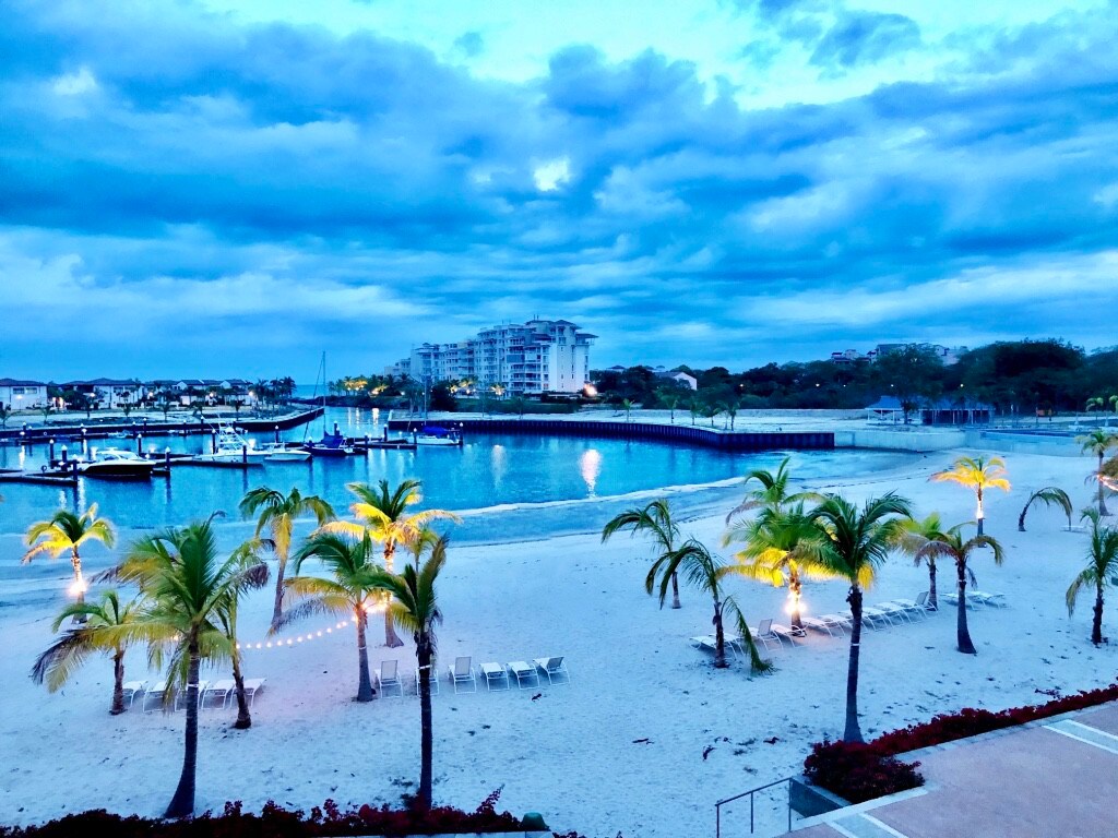 Buenaventura, In Marina Village Luxury Aparment