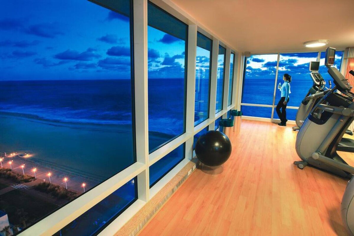 Hilton Virginia Beach 2BR suite with Oceanview