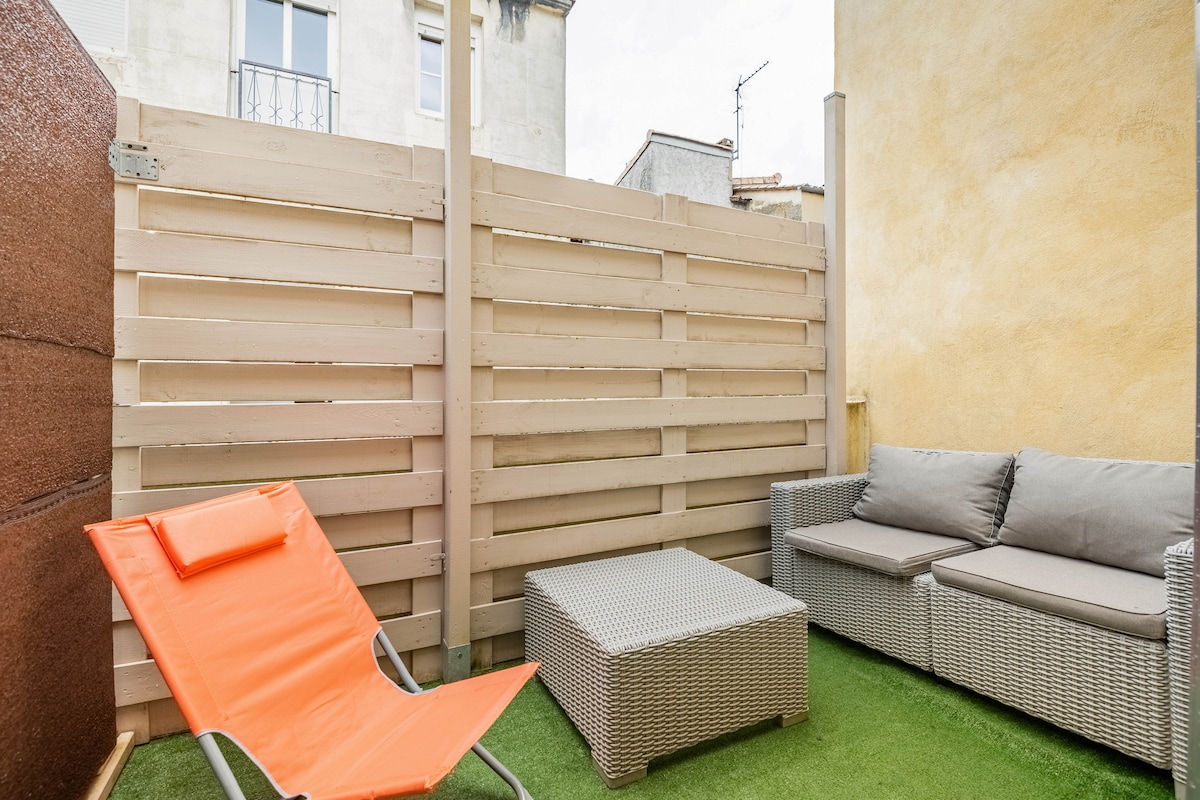 Studio duplex neuf/Terrasse/Climatisation/Parking