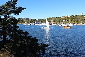 Större Studio i unik byggnad 3 km från Stockholm