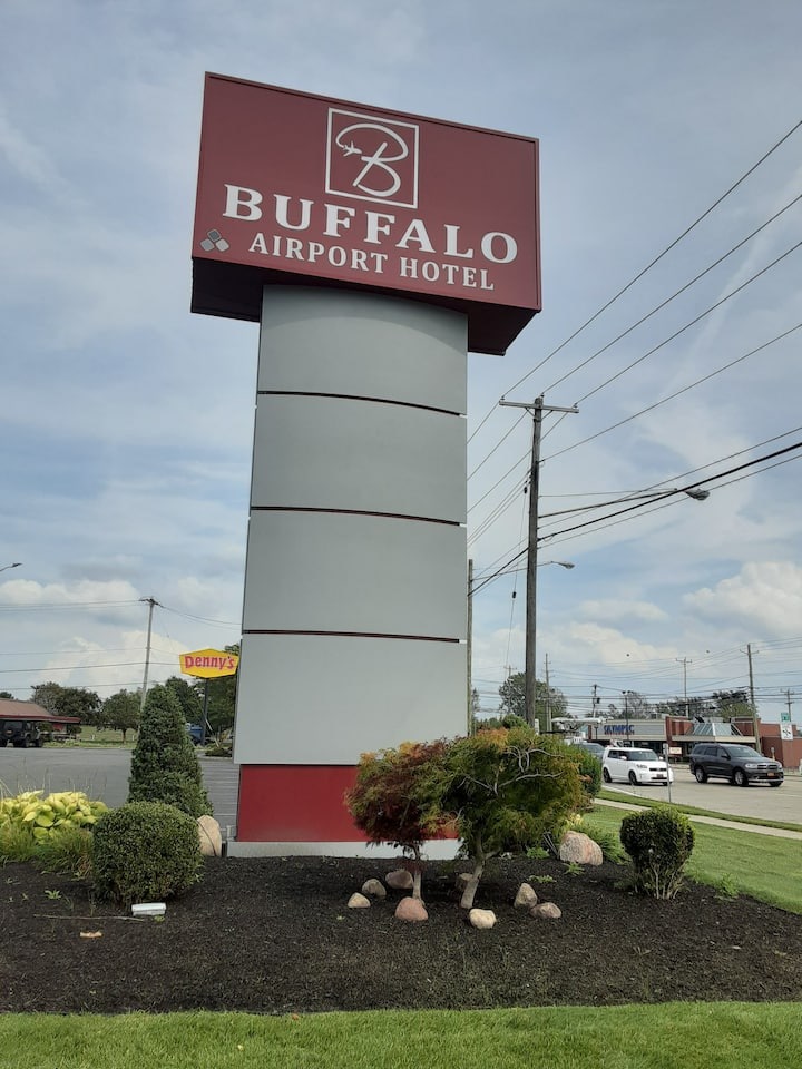 Buffalo Airport Hotel & Sports 365