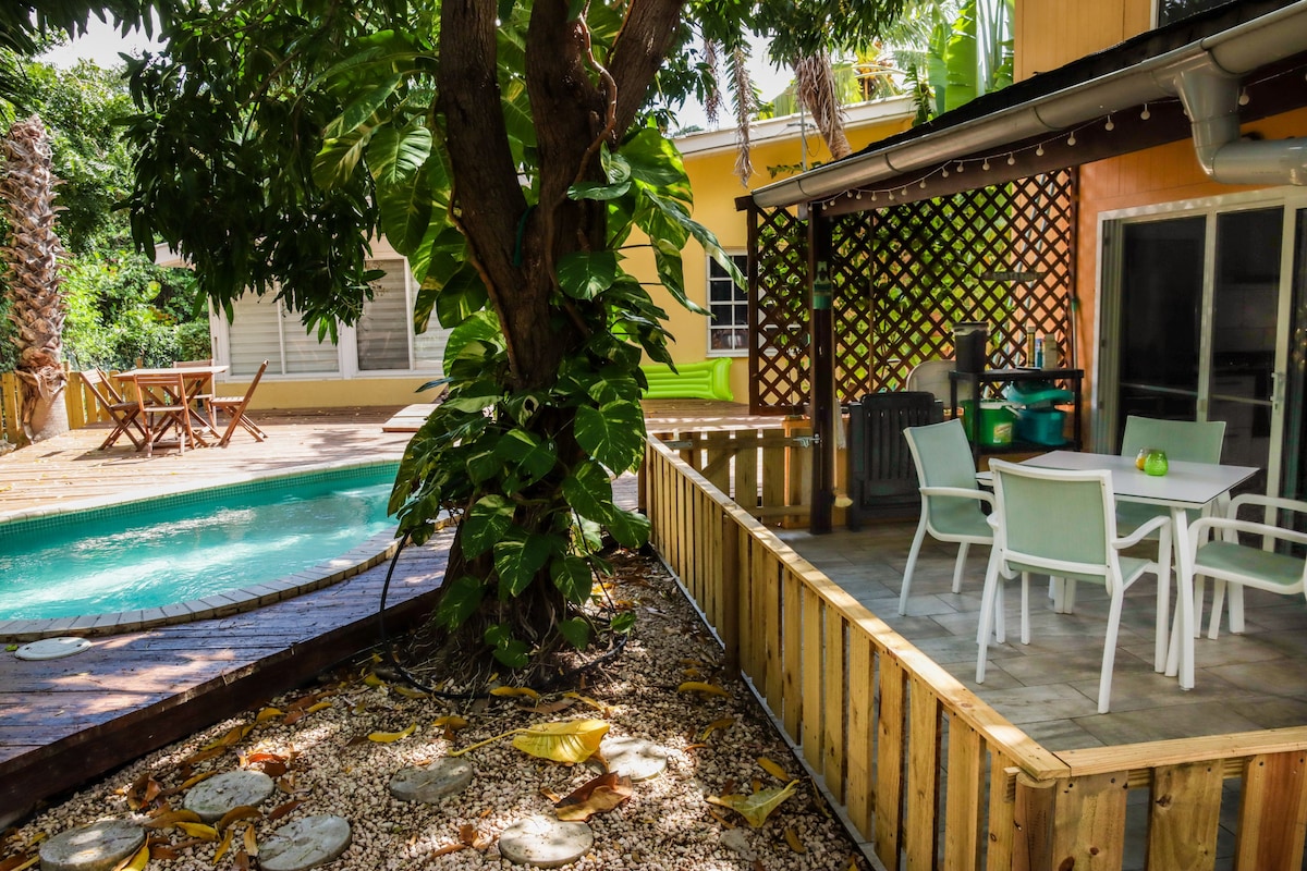Appartement met zwembad en prachtige tuin