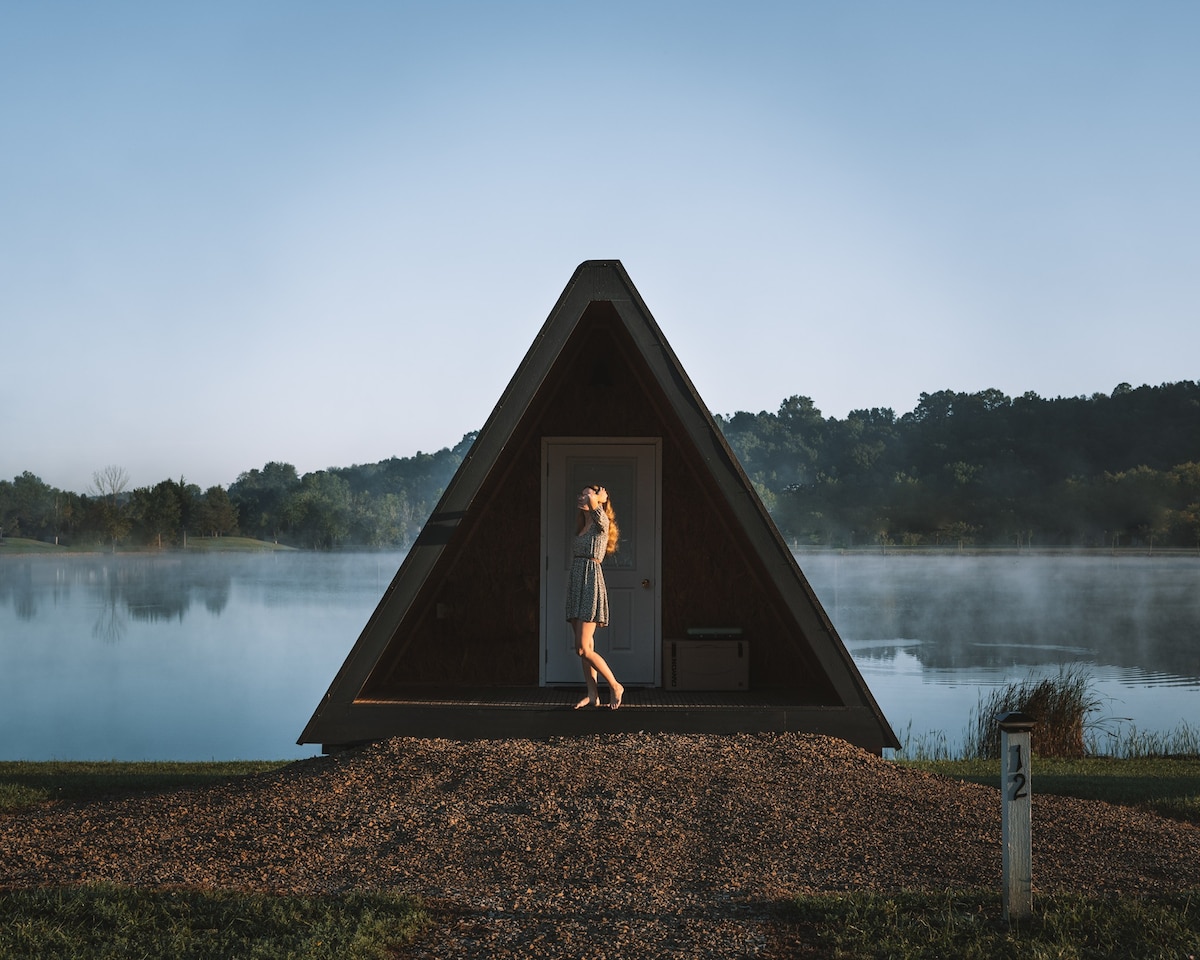 Glamplyfe Nature Experience: A-Frames on Lakefront