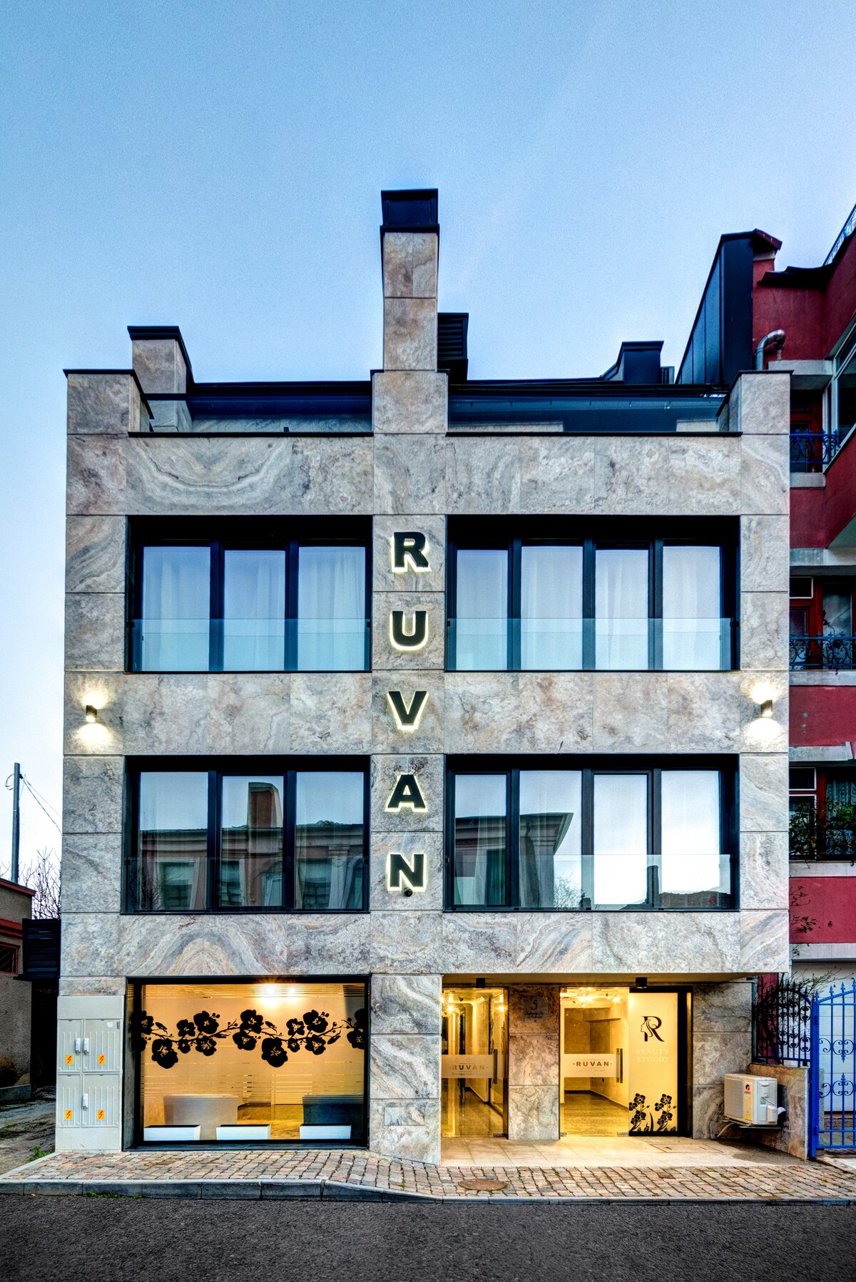 RUVAN Boutique House客房# 7_4per.Kitchen & Breakf