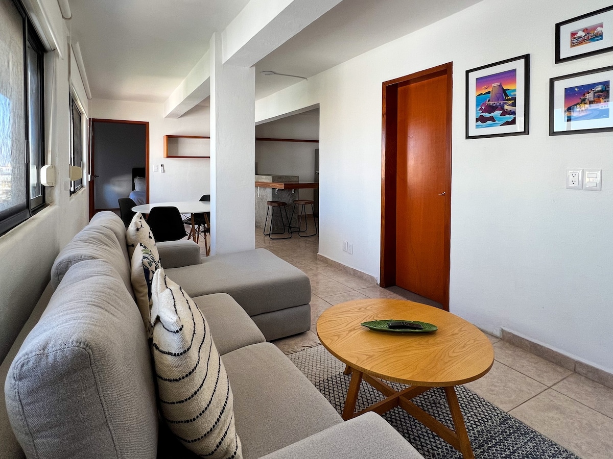 双卧室公寓，可欣赏到奥拉斯阿尔塔斯（ Olas Altas ）的美景