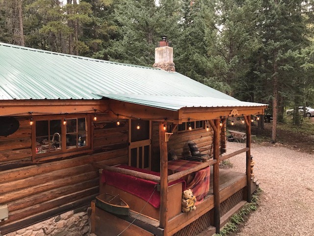 Modern Rustic Cabin in Mountains with Stream!