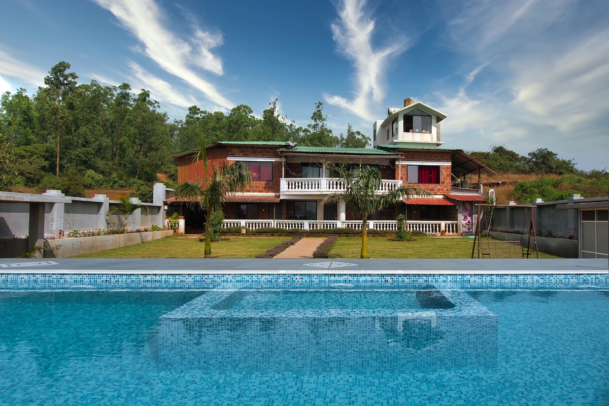 Villa with Swimming Pool at Mahabaleshwar