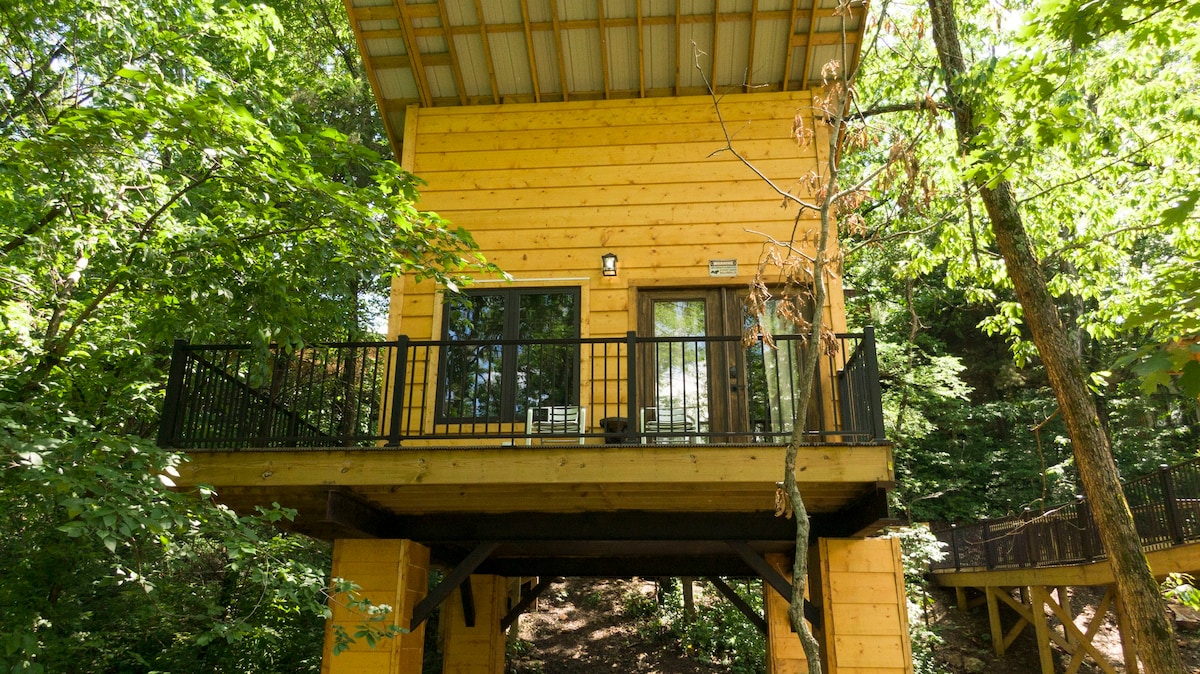 The River Birch Treehouse at Affinity on the River