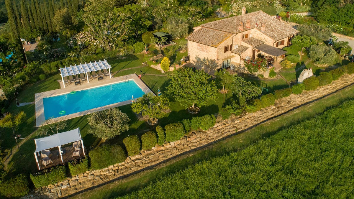 真正的托斯卡纳别墅，带泳池，距离圣吉米尼亚诺（ San Gimignano ） 6公里