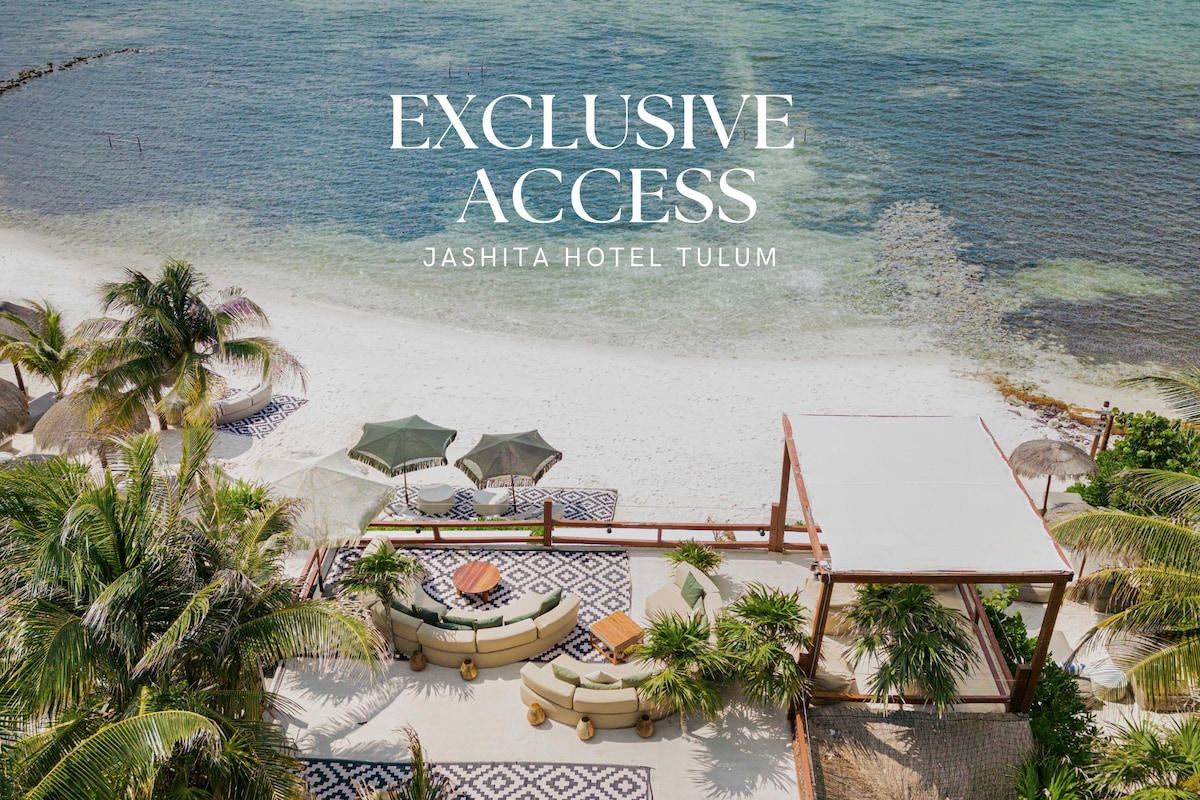 8BR Luxe Tulum Villa, 16 - 20 Guests, Beach Access