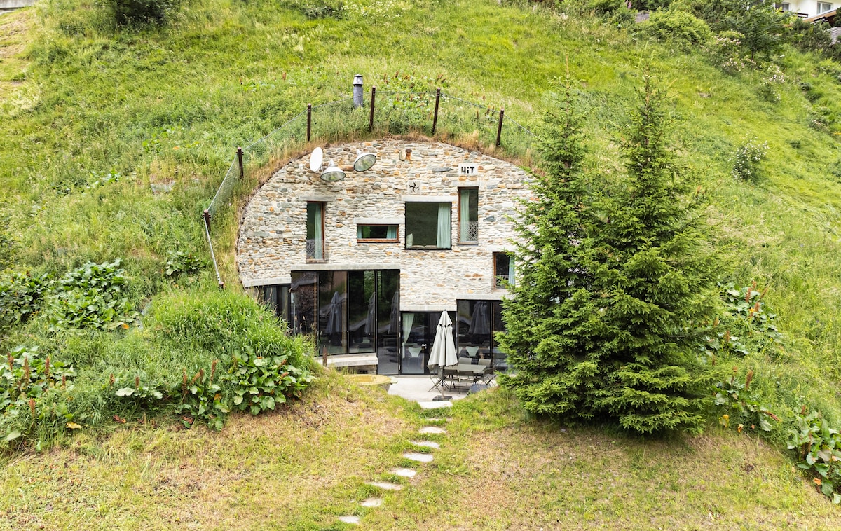 Earth house Villa Vals