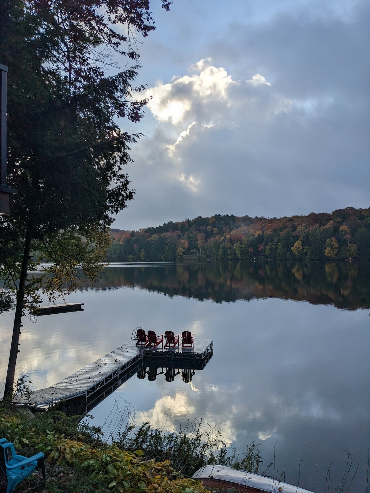 WaTeR的边缘小木屋。Muskoka ，骷髅湖， 2间卧室