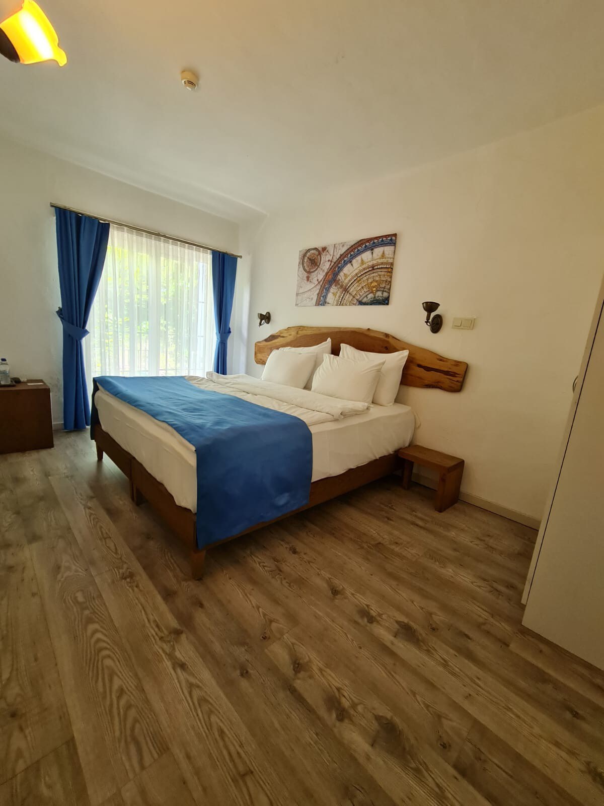 双人床-两张独立的床。房间| Rebetiko酒店