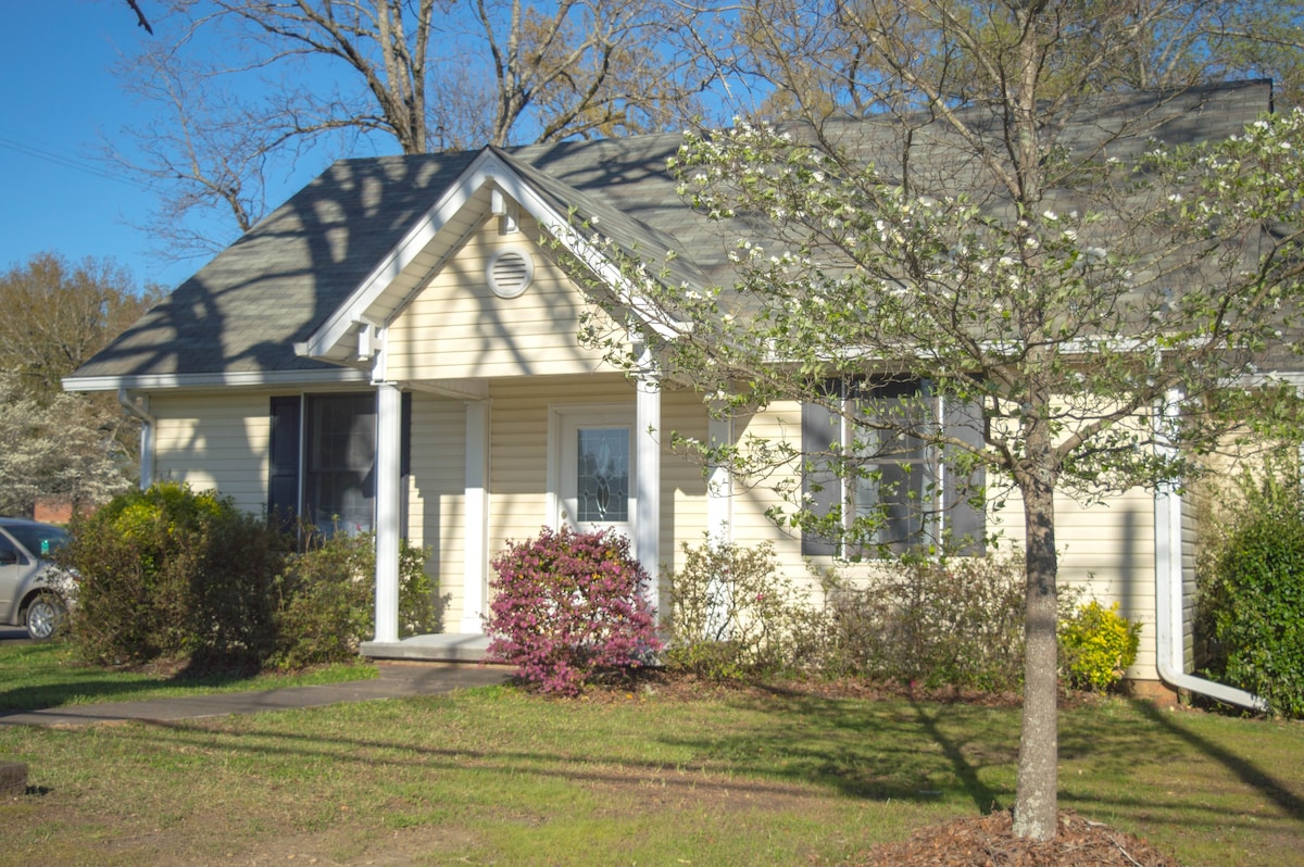 The Comfy Cottage