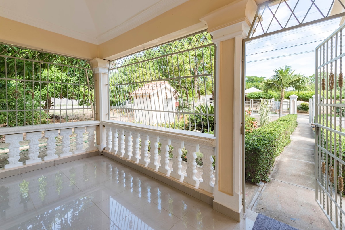 Hermosa casa en botoncillo, villa Vázquez