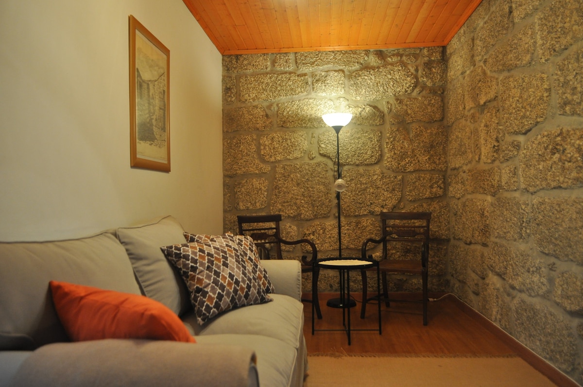 C. dos Antunes - 5* Location, Comfort, Traditional