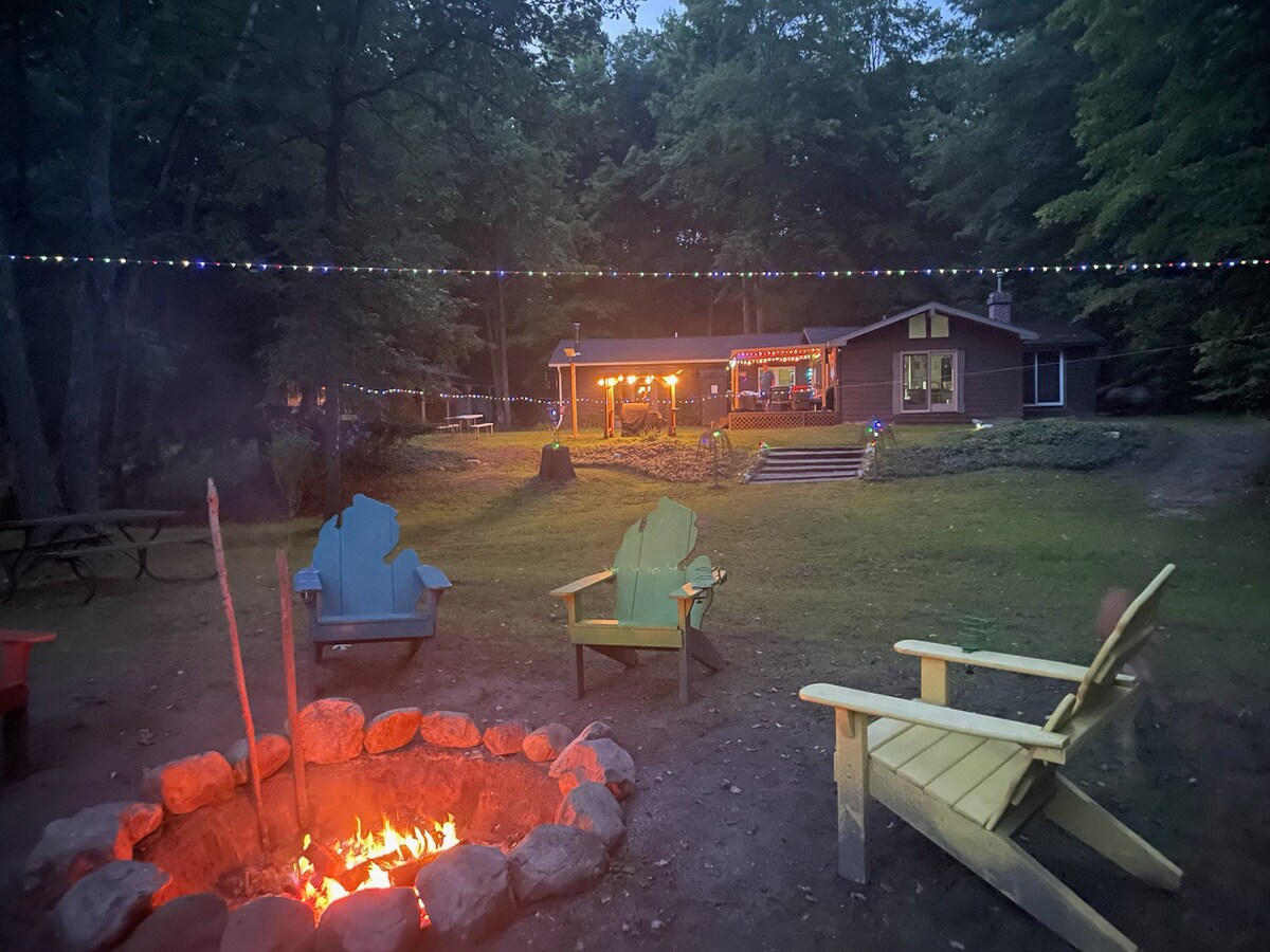 The Hersey Hideout, riverfront on the Muskegon