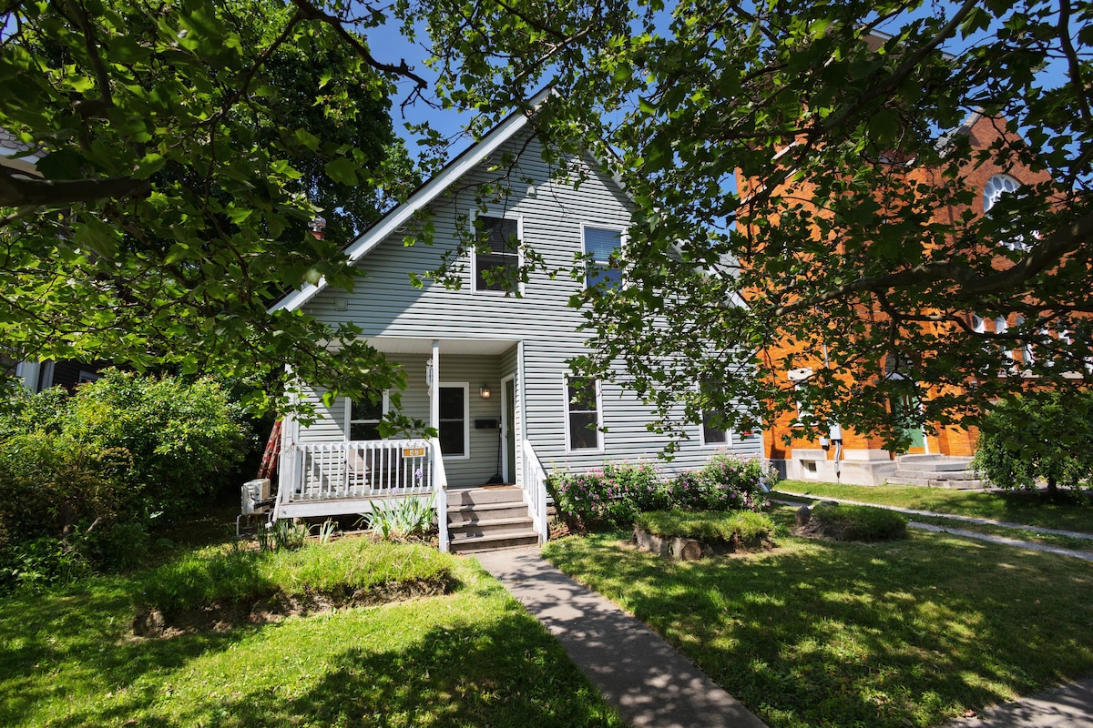 Small Suite STEPS from Oberlin