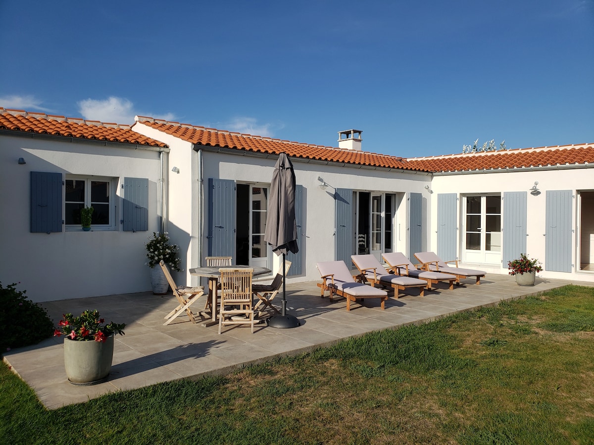 JOLIE MAISON ENTIÈRE AU CALME PROCHE DE LA MER