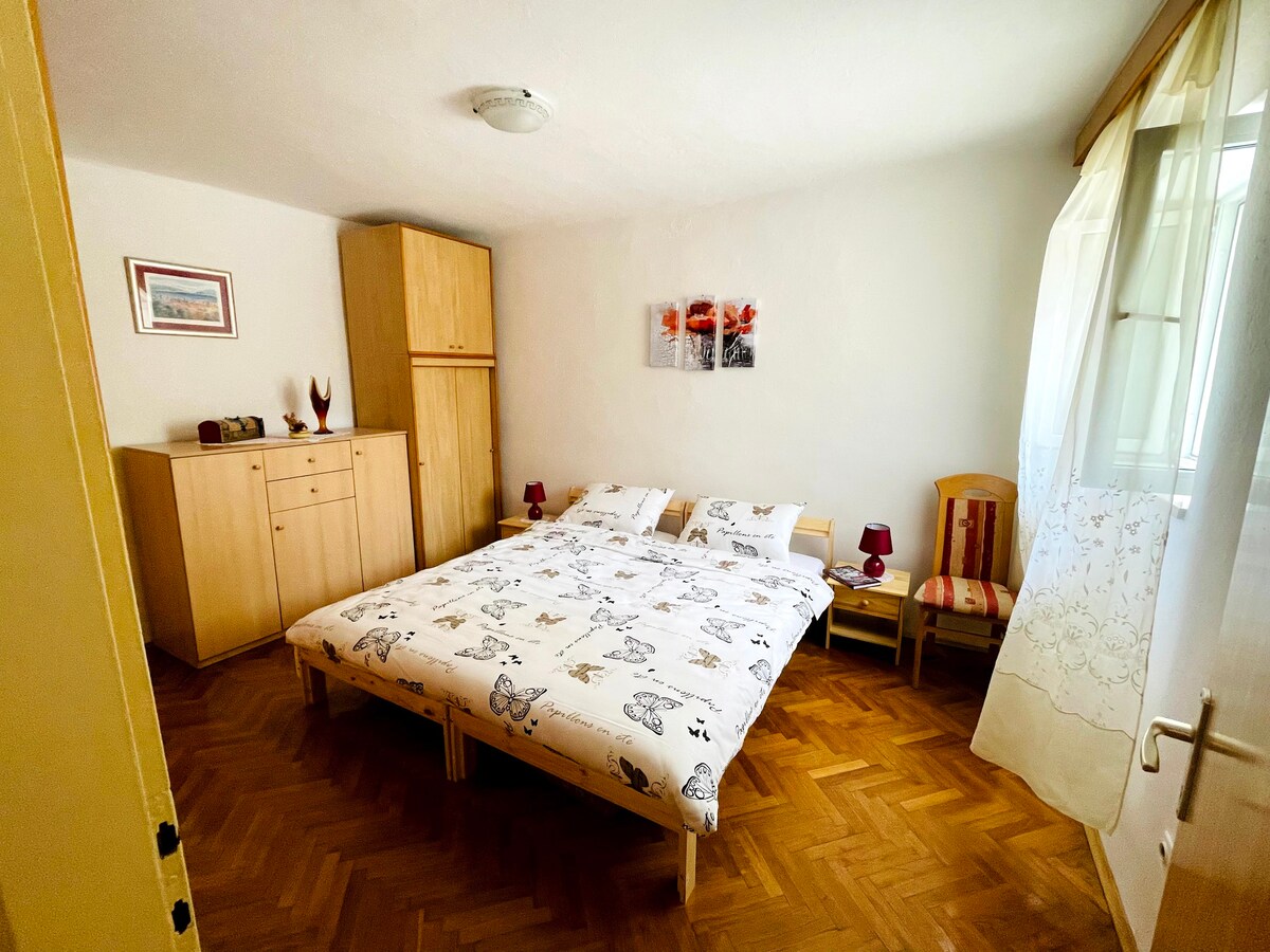 Apartment "Kod Marice", with beaches nearby