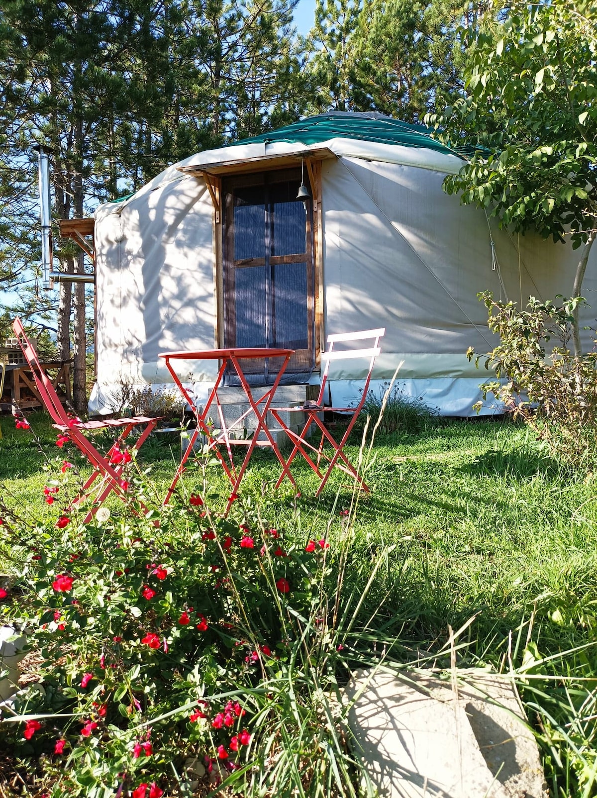 Yourte à Rosans au coeur des Baronnies Provençales