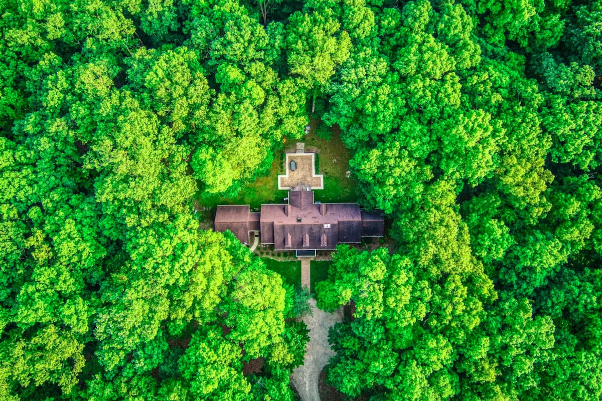 The Sewanee House ： Campus附近的宁静绿洲