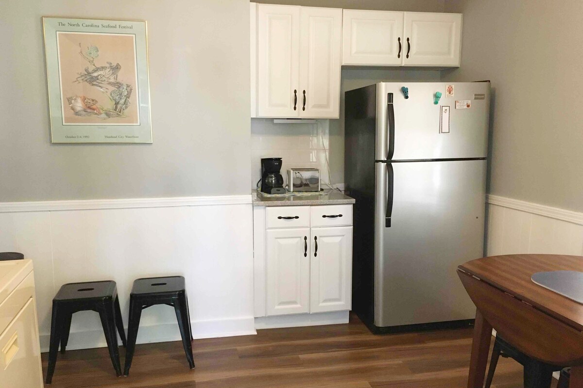 「J-Ann 's NC Crystal Coast Air BNB」