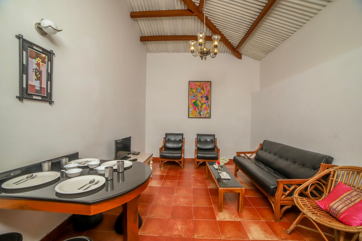 Samarakshitha Suits | 2BR Stay in Tea Estate