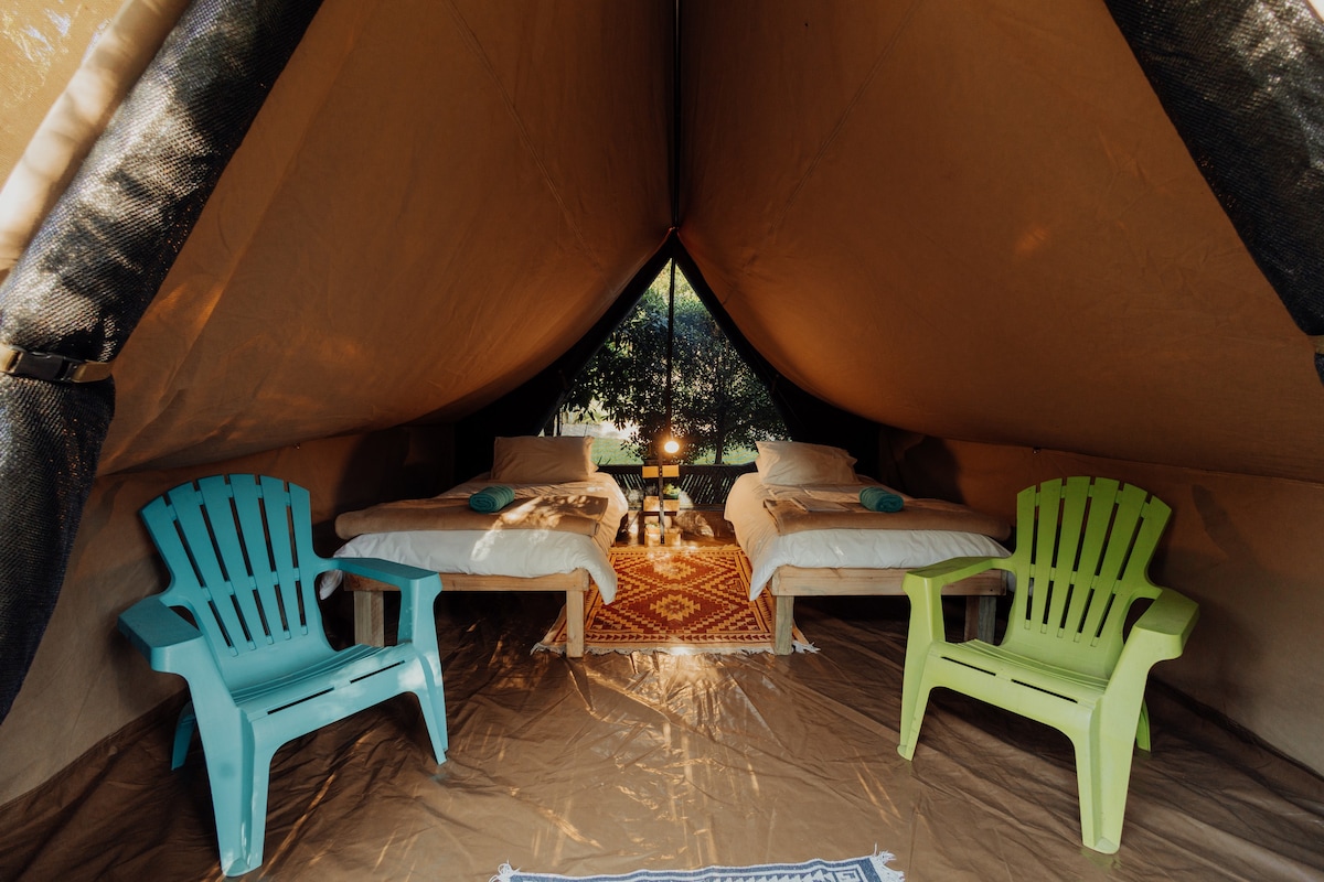 Authentic Garden Glamping
