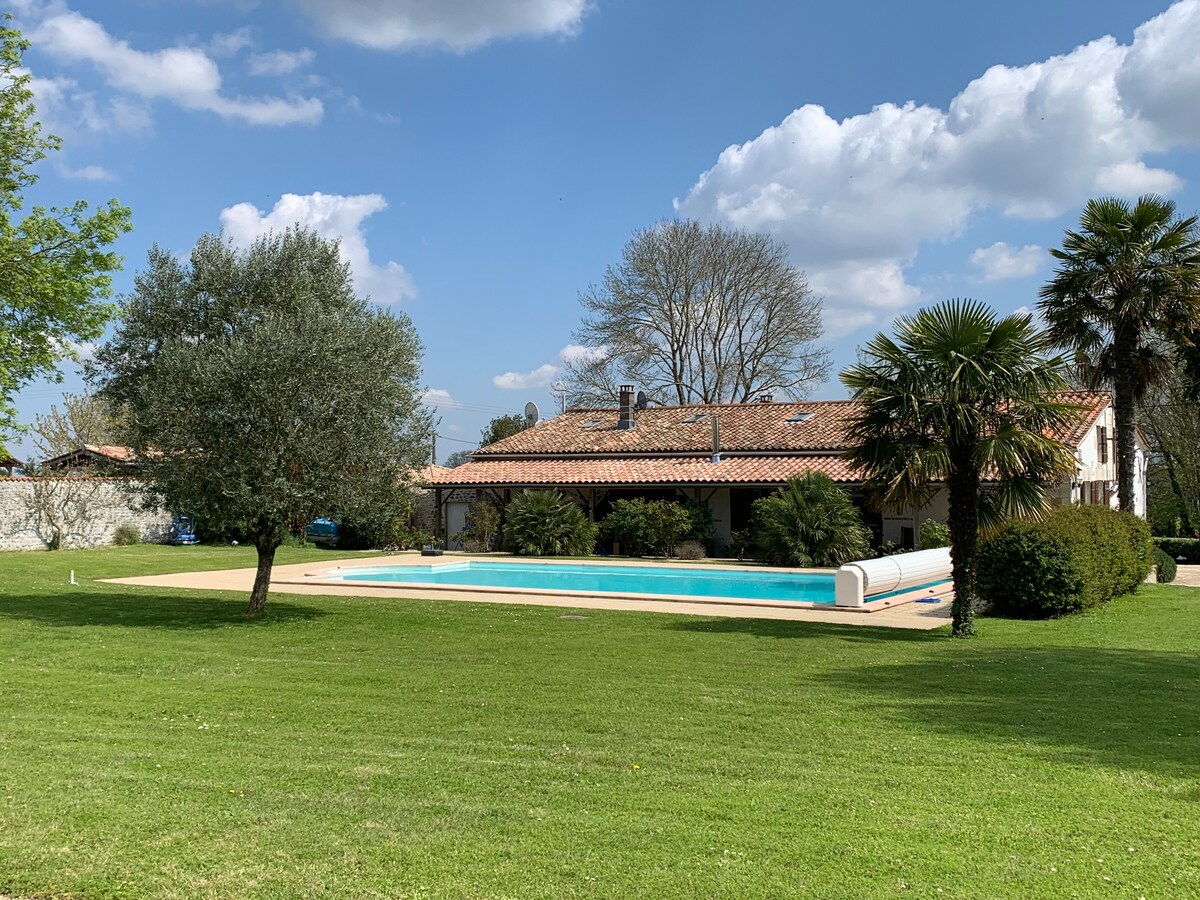 Gîte 4 pers. avec piscine chauffée proche plages