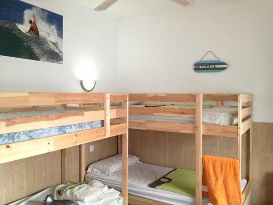 9.3合住房间配有Kaktus床，配备4张双层床