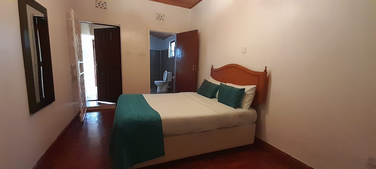 纳库鲁（ Nakuru ）宽敞，家具齐全的2间卧室