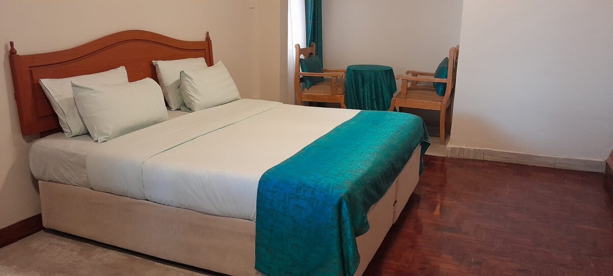 纳库鲁（ Nakuru ）宽敞，家具齐全的2间卧室