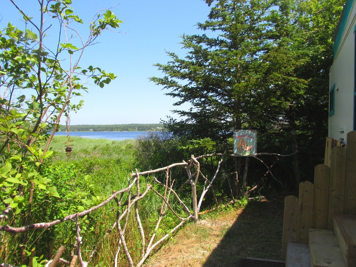 美人鱼湾乡村（ Mermaid Cove Cove Cottage ） ，迷人的水边豪华露营