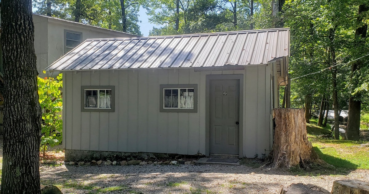 Outdoors (C Cabin)