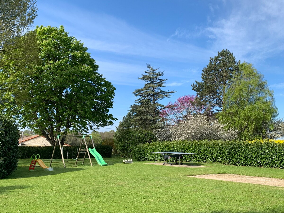 探索：带泳池的小屋，靠近海滩