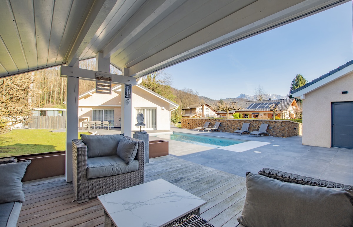 Villa moderne au calme, piscine & spa privatifs