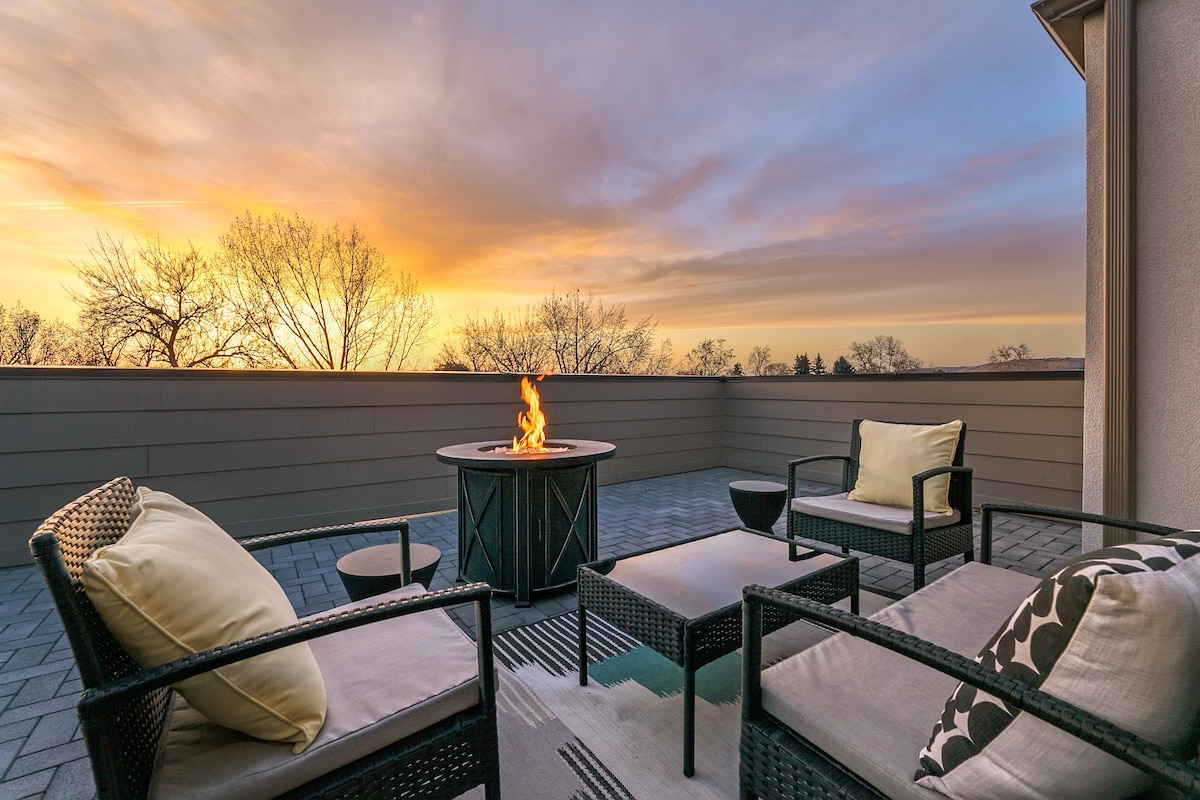 Boise River Whitewater Station Rooftop Deck & Fire